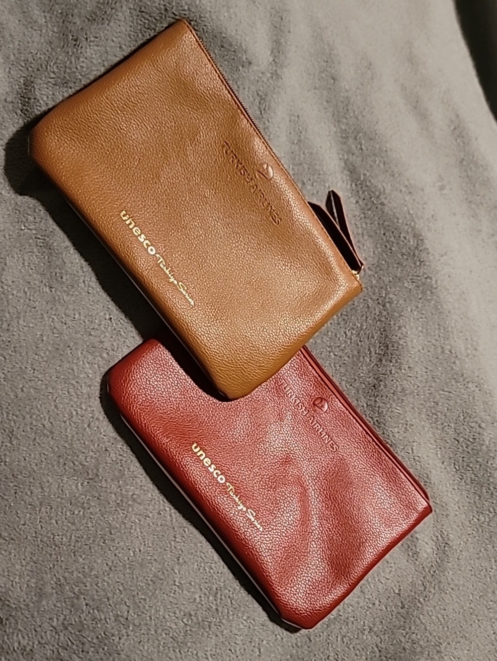 Turkish (Türkiye) Airlines Business Class Amenity Bags with Motif Details - Picture 2 of 6